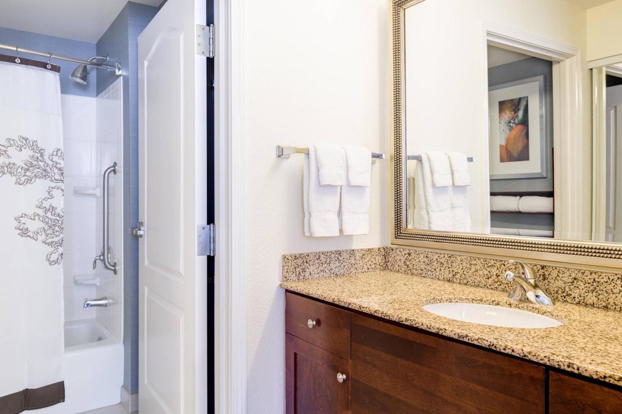 Residence Inn By Marriott National Harbor Washington, D.C. Area Екстериор снимка