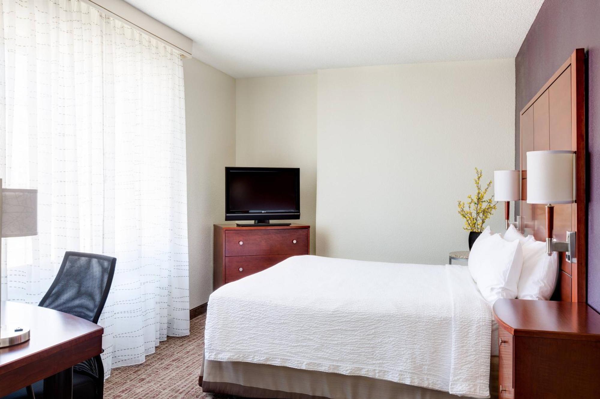 Residence Inn By Marriott National Harbor Washington, D.C. Area Екстериор снимка