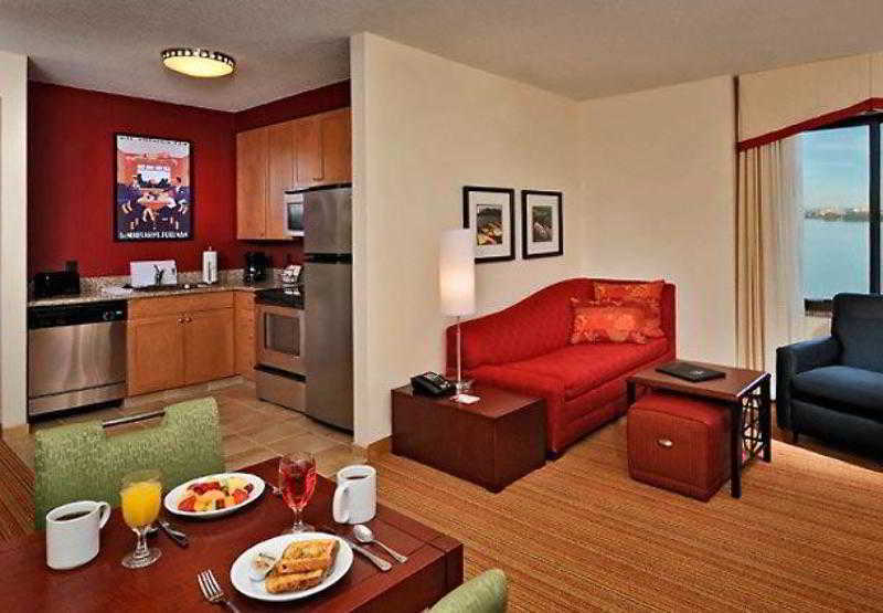 Residence Inn By Marriott National Harbor Washington, D.C. Area Екстериор снимка